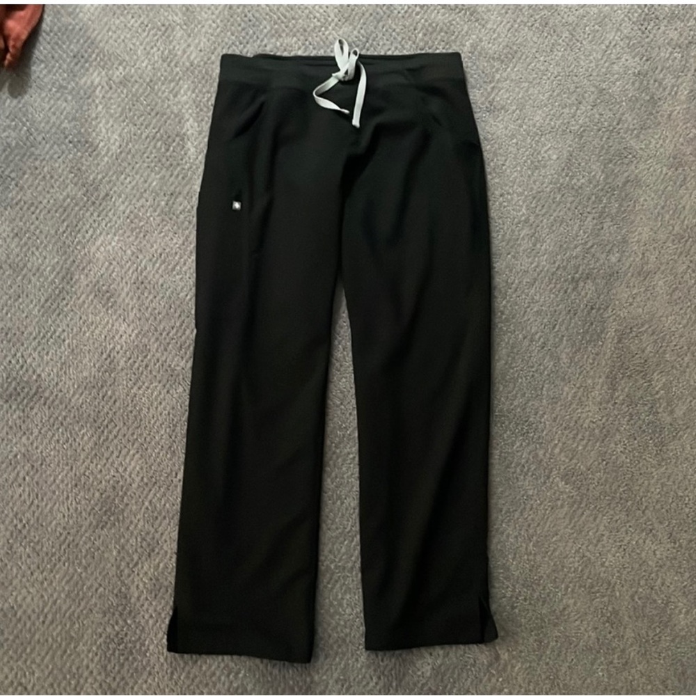 (2) Figs scrub Pants size large set of two